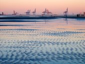 Zonsondergang aan de haven van Zeebrugge