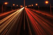Autosnelweg en lichtvervuiling