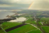 Regenboog over het Zuidlaardermeer